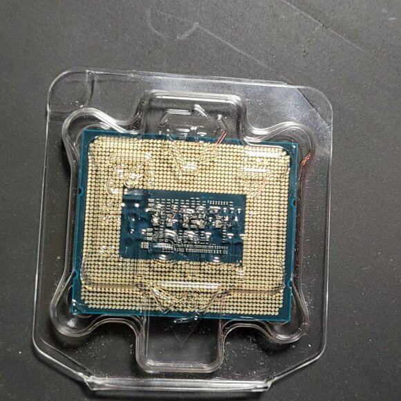 Intel Core i5-12400